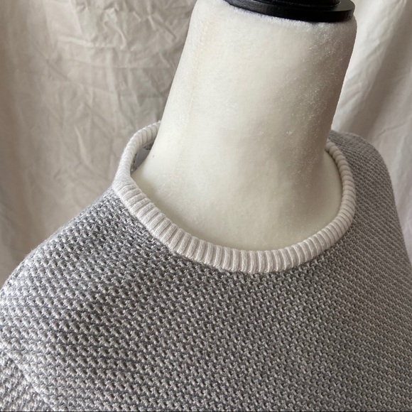 Calvin Klein Gray and White Sweater - Picture 4 of 5